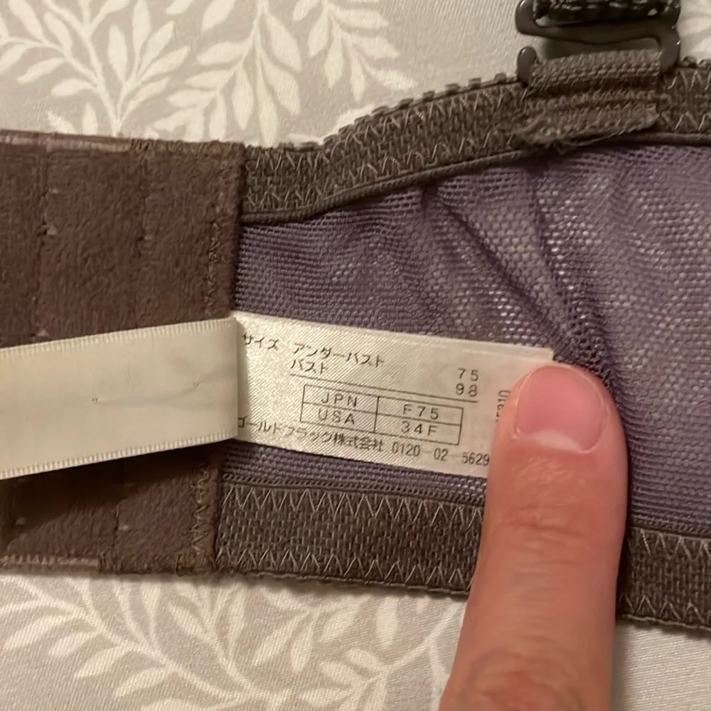 bras - Picture 5 of 5